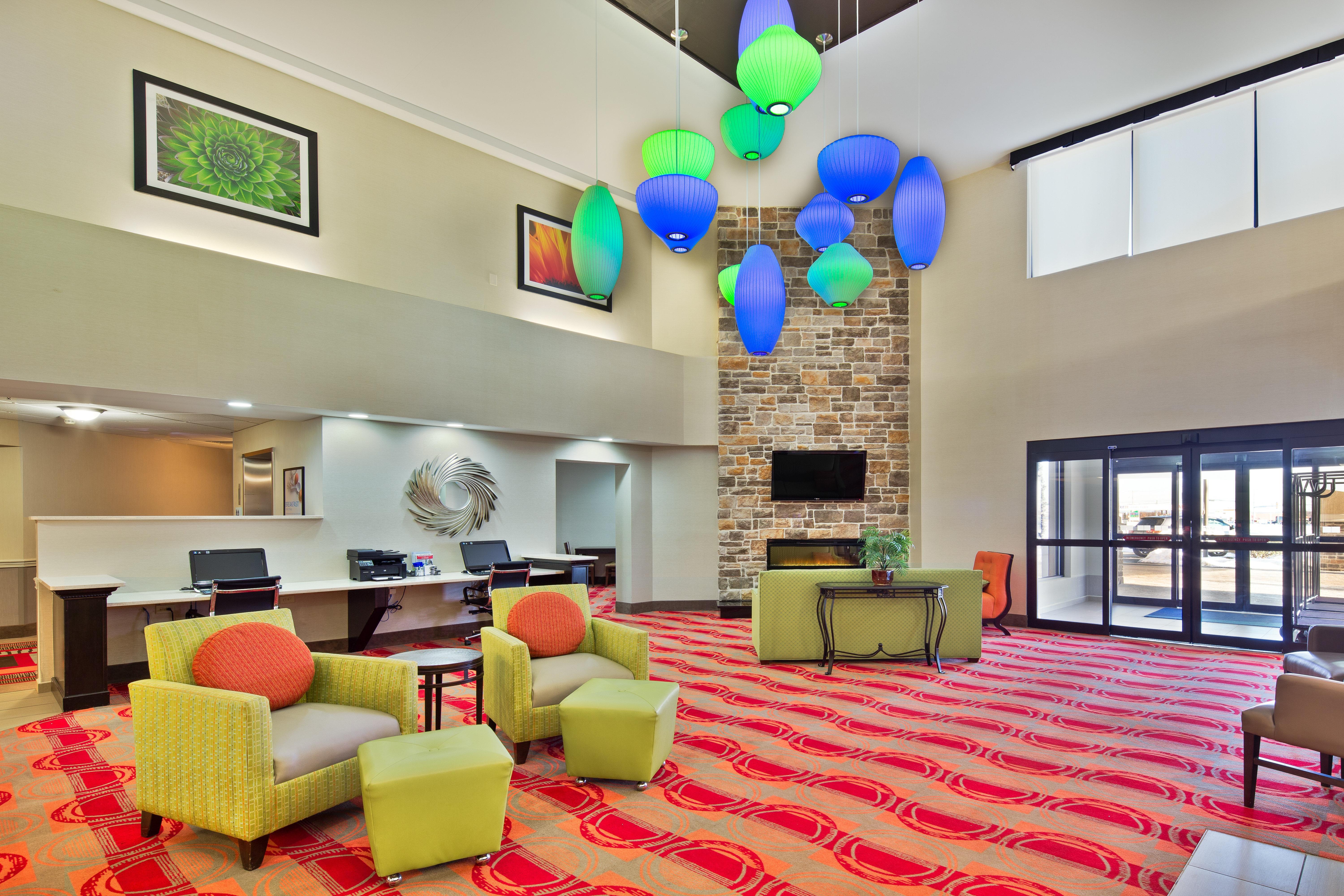 Holiday Inn Express Harrisburg I-81 - Hershey By Ihg Manadahill Экстерьер фото