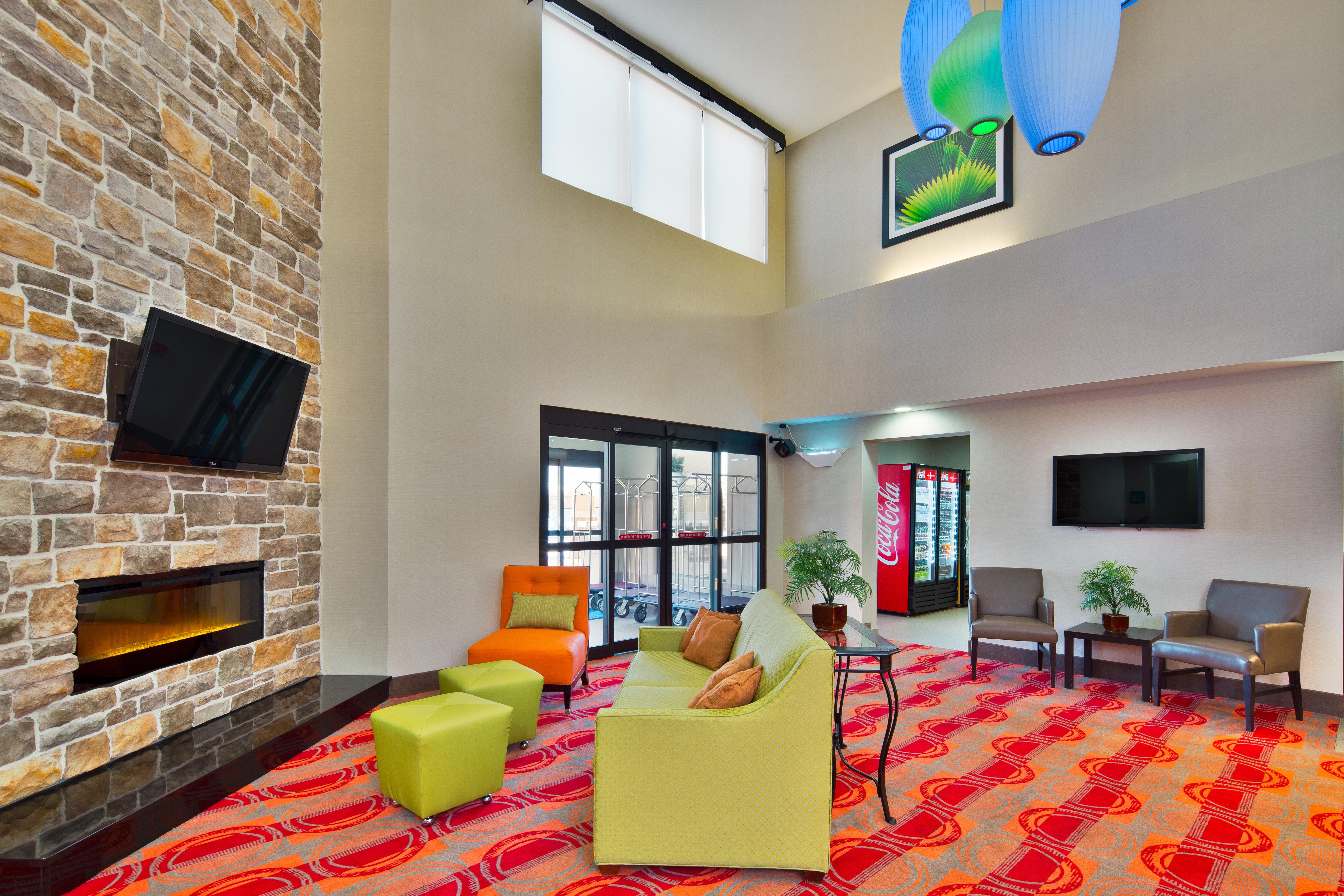 Holiday Inn Express Harrisburg I-81 - Hershey By Ihg Manadahill Экстерьер фото