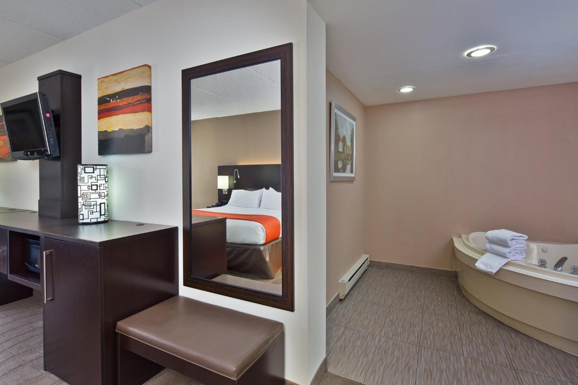 Holiday Inn Express Harrisburg I-81 - Hershey By Ihg Manadahill Экстерьер фото