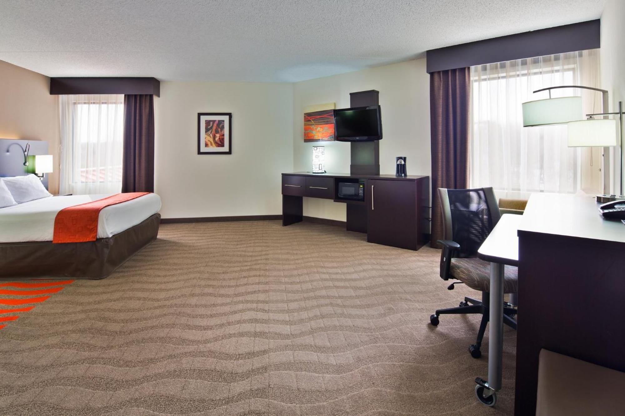Holiday Inn Express Harrisburg I-81 - Hershey By Ihg Manadahill Экстерьер фото