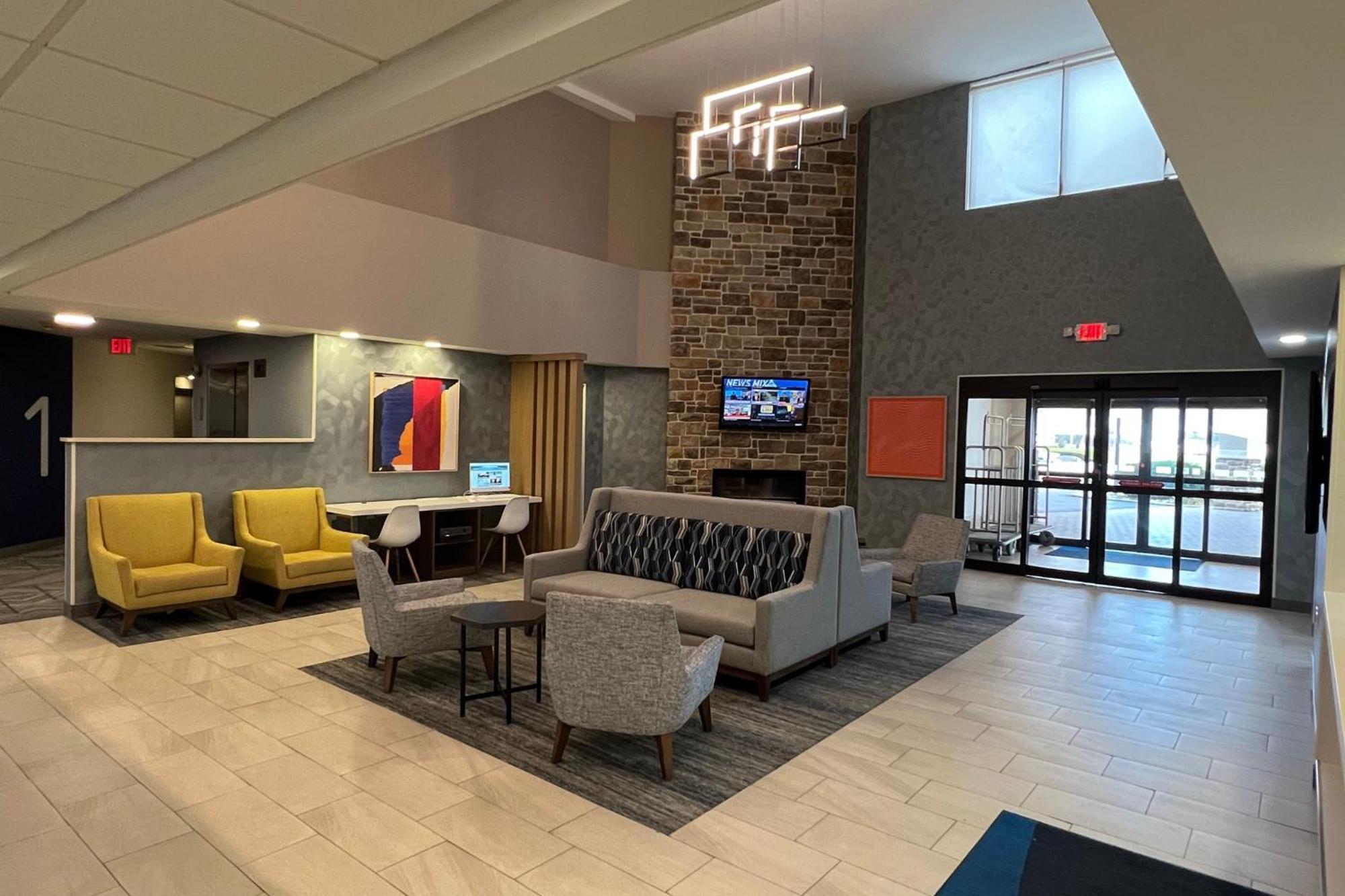 Holiday Inn Express Harrisburg I-81 - Hershey By Ihg Manadahill Экстерьер фото
