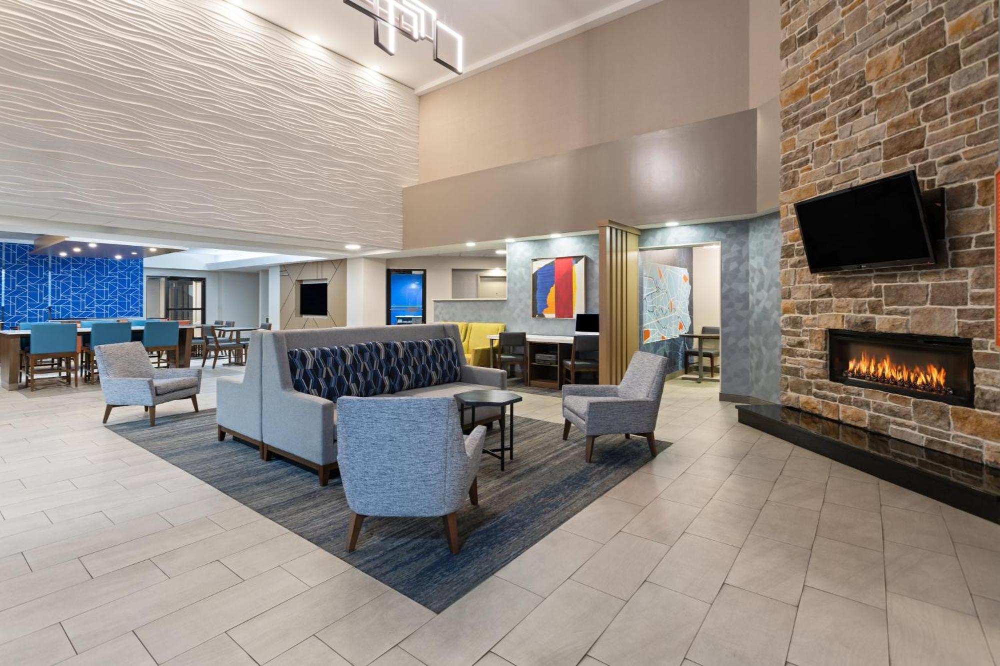 Holiday Inn Express Harrisburg I-81 - Hershey By Ihg Manadahill Экстерьер фото